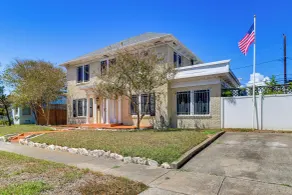 Corpus Christi Home w/ Pool & Hot Tub: Walk to Bay - Innvendig