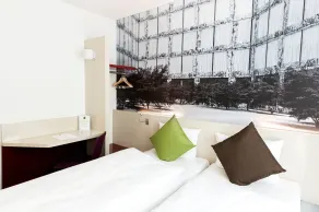B&B HOTEL Zürich Wallisellen - Room
