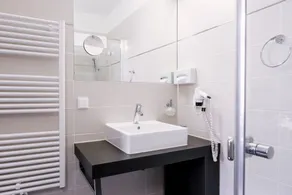 Hotel am Jungfernstieg - Bathroom
