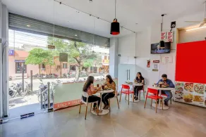 Hotel Grand Capitol Near Railway Station - Restaurant