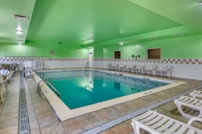 Comfort Inn & Suites Lawrenceburg - Piscine