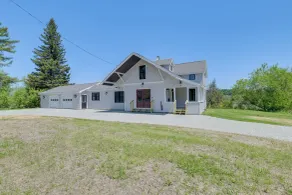 Pond Views: Spacious Family Home in Presque Isle! - Interiør