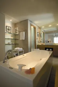 Petasos Beach Resort & Spa - Small Luxury Hotels of the World - Salle de bain