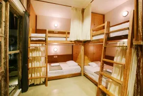 Lokal Bali Hostel - Habitación