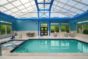 Holiday Inn Express & Suites Southfield - Detroit - Pool