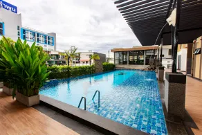 Siri Hotel Lumphun - Pool