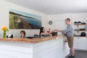 Silver Birches Resort - Concierge-Schalter