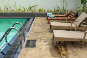 Surf and Zen - Coworking and Coliving Habaraduwa - Pool