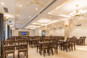 Mourya Hotel - Restaurant
