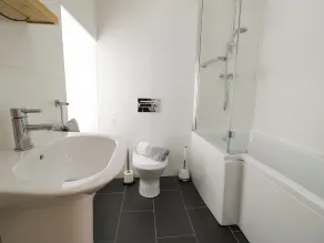 Y Bwthyn - Bathroom