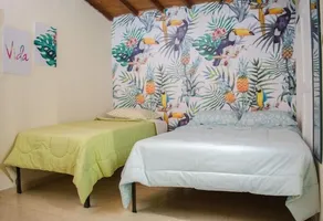 Hostal Pura Vida la 70 - Room