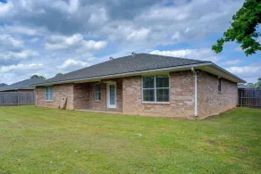 Spacious, Convenient! Deridder Home w/ Fenced Yard - Interior