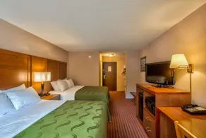 Quality Inn Saint Ignace I-75 - Chambre