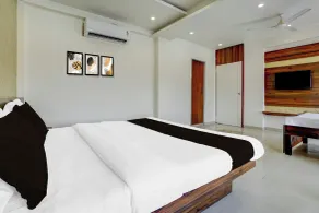 Townhouse Godavari Riverbank Formerly Shanti Datta Inn - Chambre