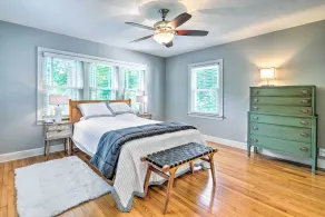 Idyllic Springfield Haven w/ Screened Porch! - Interior