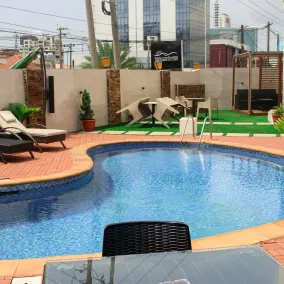 Victoria Crown Plaza Hotel - Pool