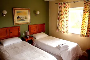 The Menai Hotel and Bar - Room