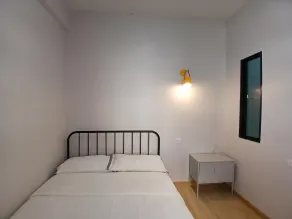Yoosabai Hostel And Guesthouse - Room