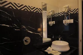 Burj Baneria - A Boutique Homestay - Badezimmer
