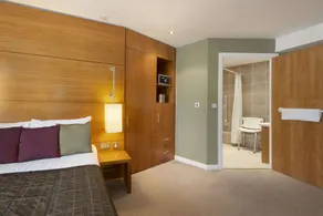 Ramada Plaza Wrexham - Room
