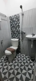 Smart Tlogomas Syariah - Bathroom