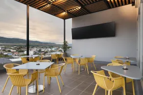 Hampton by Hilton Yopal - Restaurant