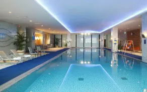 Holiday Inn Xiaoshan by IHG - Piscina