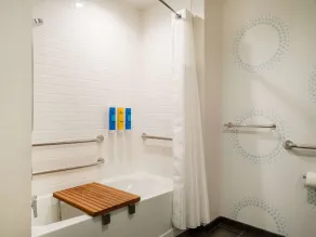 Tru By Hilton Atlanta Airport College Park - Salle de bain