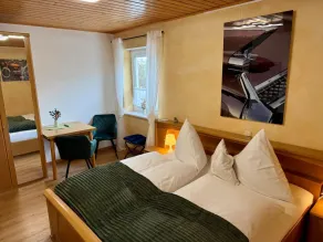 Heubach Suite - Camera