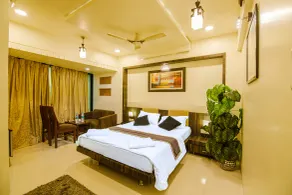 La Hotel Metro near BKC - Room
