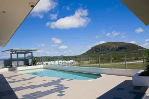 White Shells Luxury Apartments Marcoola - Piscine