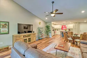 Bull Shoals Condo Retreat ~ 1 Mi to Marina! - Interiør