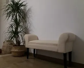 B&B LEI - Lobby sitting area