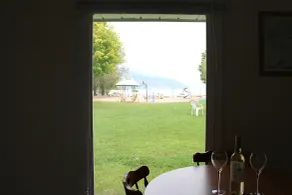 Kokanee Beach Resort Motel - Ausblick vom Zimmer