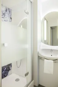 ibis budget Mulhouse Centre Gare - Salle de bain