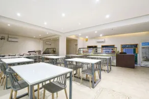 Hotel Blue Dawn - Near DLF Cyber City, Gachibowli - Restaurant