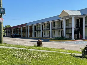 Orangeburg Inn & Suites - Extérieur