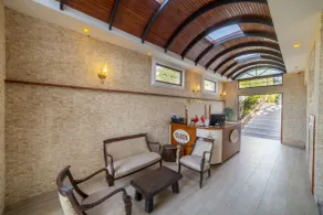 Queen Otel - Recepción