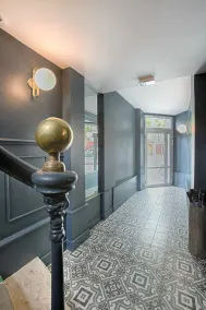 Hôtel Prony Monceau - Interior entrance