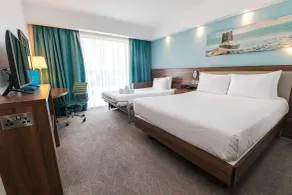Hampton by Hilton Bournemouth - Room