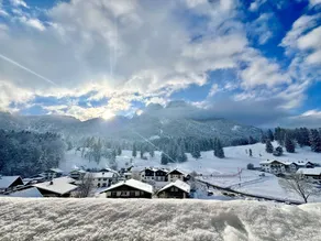 Bayern Resort Hotel - Adults only - mit Zugspitzblick - Eibsee-Nähe - Wellnessbereich - Naturpool im Sommer - View from room