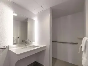 Baymont by Wyndham White Plains - Elmsford - Salle de bain