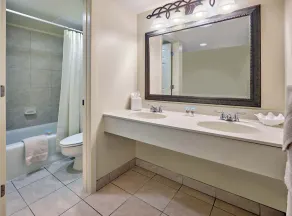 Henlopen Oceanfront Hotel - Baño