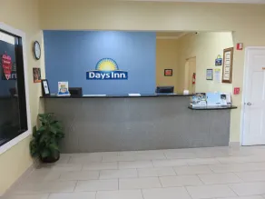 Days Inn by Wyndham Near Seaworld San Antonio - Rezeption