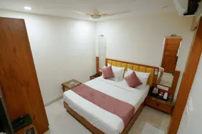 Hotel Heera Residency - Room