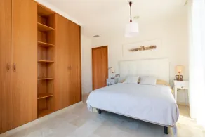 Apartamentos Albir Confort - Avenida 1 dorm - Rum