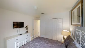 Affordable 4 bedrooms at Crystal Cove 1527 - Room