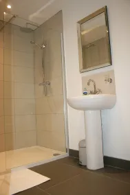STUNNING FARM COTTAGES at South Downs Rural Retreats - Bathroom