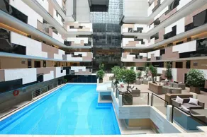 Avant-Garde Hotel - Pool
