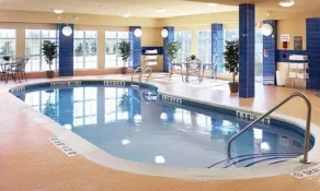 Homewood Suites by Hilton Burlington - Piscine